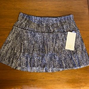 Black/white Lululemon Lost in Pace Skirt size 10